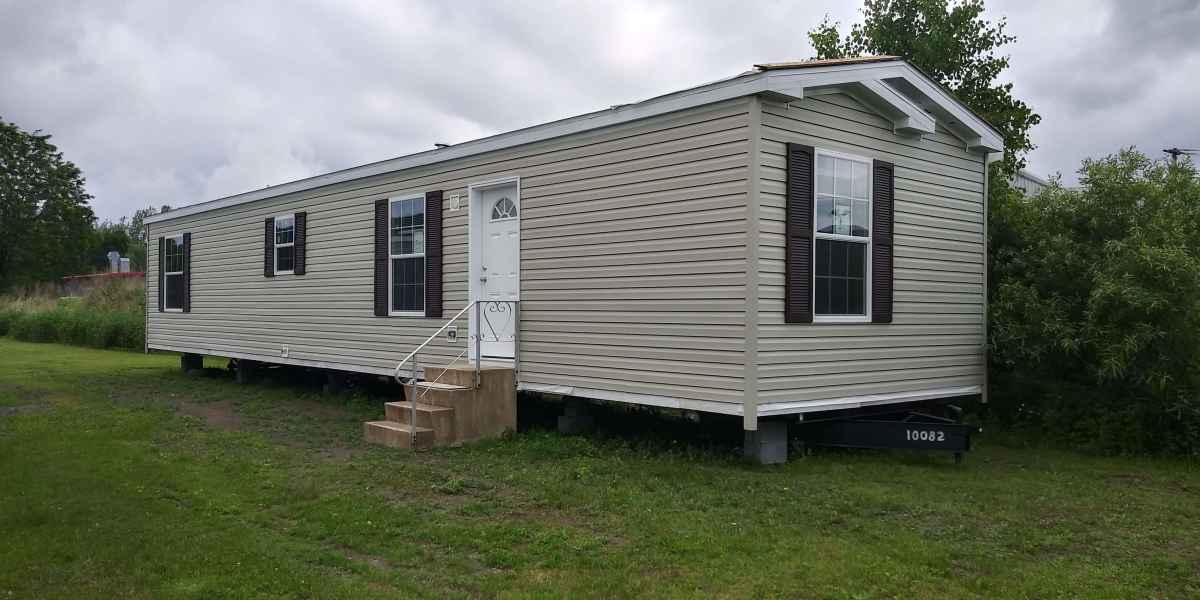 Lot 112 14' x 60' Nixon Oneonta, NY Latham Homes